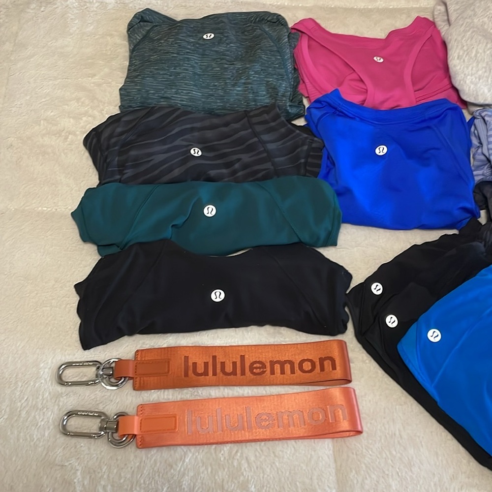 Lululemon 1-3 piece Mystery Box - Picture 5 of 12